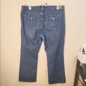 Levi’s Perfectly Shaping Bootcut 512 Blue denim Jeans